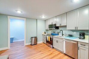 Apartment (0 Bedroom) | Interior