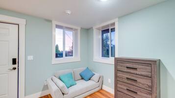 Apartment (0 Bedroom) | Bahagian dalam