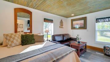 Apartment (0 Bedroom) | Interior