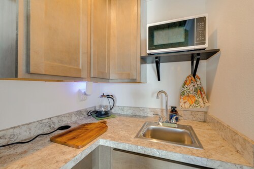 Pet-friendly Farmhouse Suite w/ Patio in Vaughn!