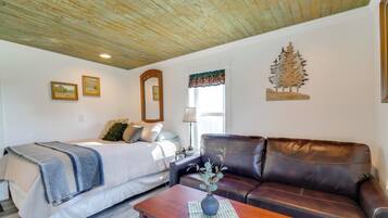 Apartment (0 Bedroom) | Interior