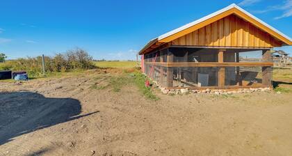 Pet-friendly Farmhouse Suite w/ Patio in Vaughn!