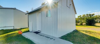 Pet-friendly Farmhouse Suite w/ Patio in Vaughn!