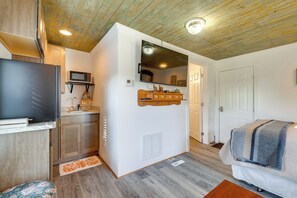 Apartment (0 Bedroom) | Interior