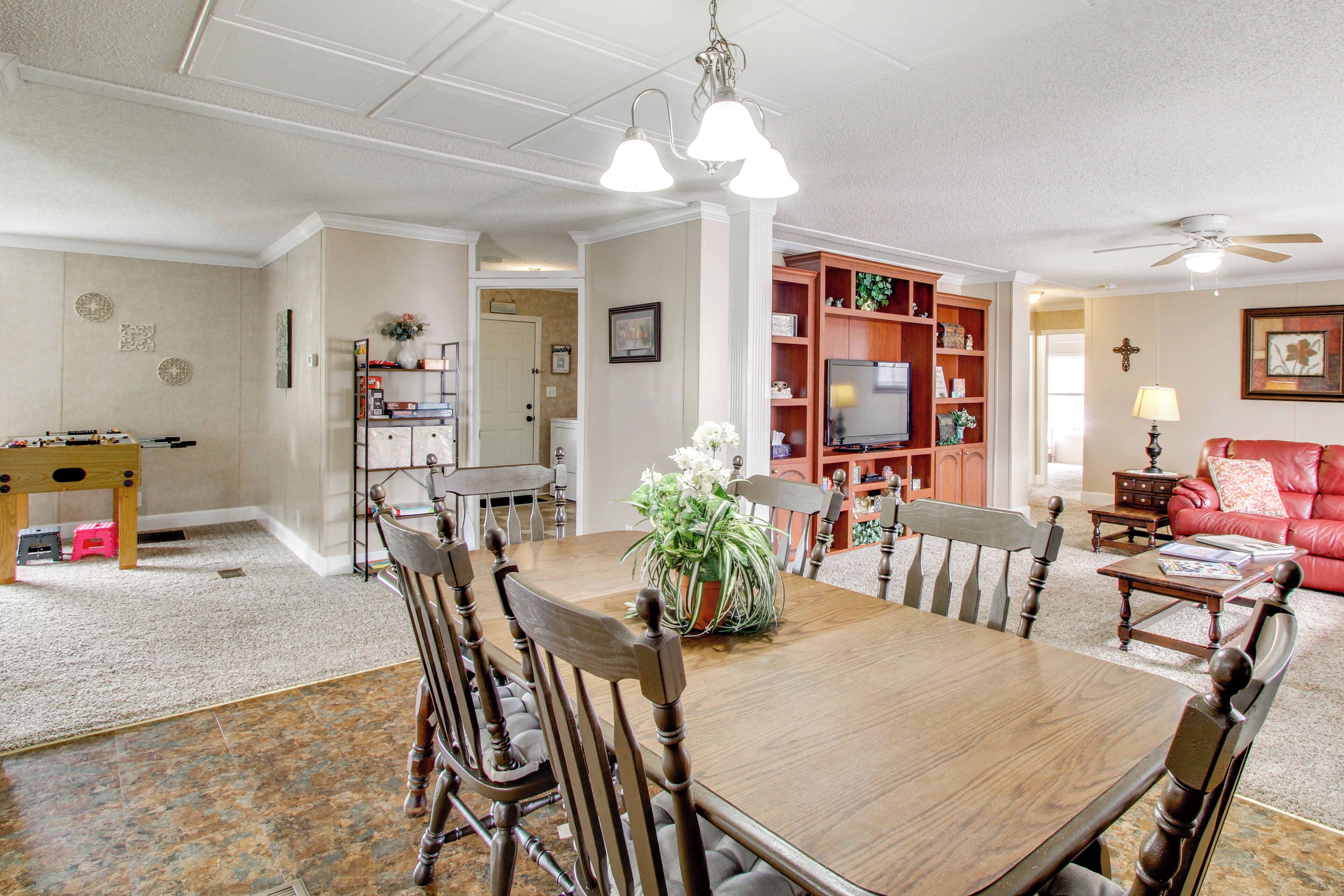 House (3 Bedrooms) | Interior