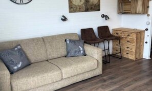 Living area - Studio Cabin for 4 People (Orcieres)