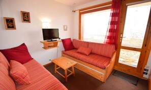 Living area - Apartment in Plagne Villages by Slopes (La Plagne-Tarentaise)