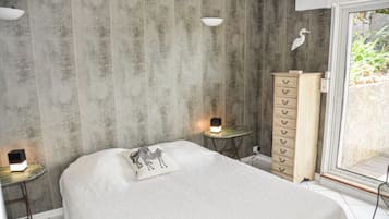 1 chambre, fer et planche Ă repasser, Wi-Fi, draps fournis