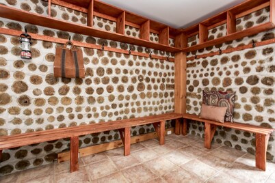 The Pines Woodland Retreat with Pool and Outdoor Pavilion