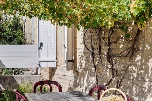 Country House “Gîte De Scène” with Private Terrace