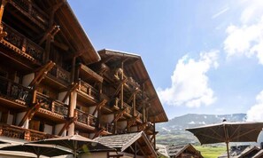 Exterior - Chalet in Alpes-d'huez With Heated Pool (Huez)