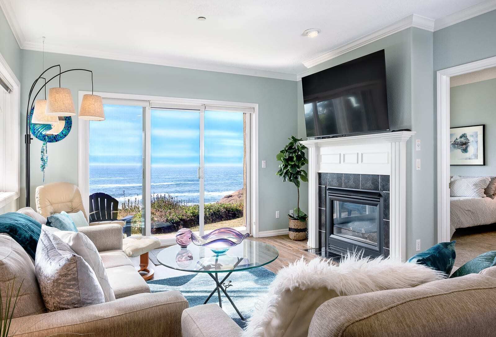 TV, fireplace, offices