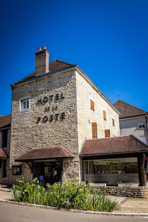 Exterior - Hotel de la Poste - Benjamin Linard (Pouilly-en-Auxois)