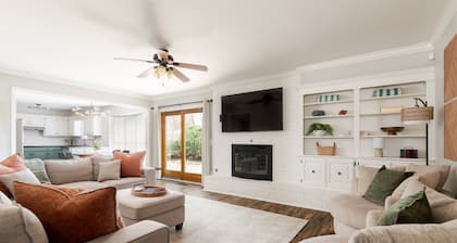 Edmond Home: Hot Tub & 2 Kings by OC