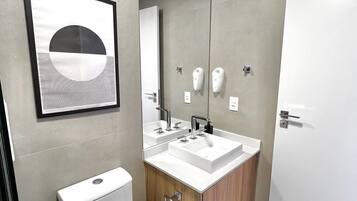 Deluxe studio | Badkamer | Handdoeken
