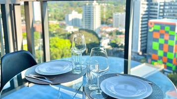 Deluxe Studio | Outdoor dining