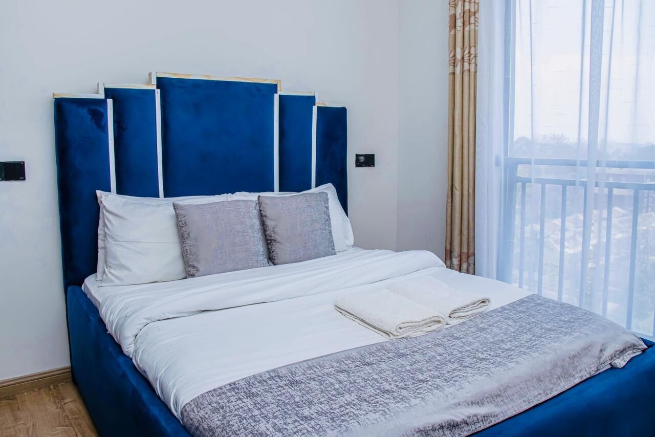 Classic-huoneisto, parveke, kaupunkinäköala | Työpöytä, kannettavalle tietokoneelle sopiva työtila