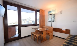 Dining - Apartment in La Plagne With Mont Blanc View (La Plagne-Tarentaise)