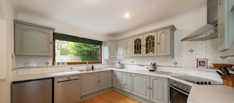 Hillview, Self-Catering Holiday Home, Muir of Ord