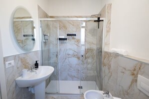 Double Room, Kitchenette | Bathroom - [Modern] 2BR/2BA • Metro Access • 12min Duomo (Milan)
