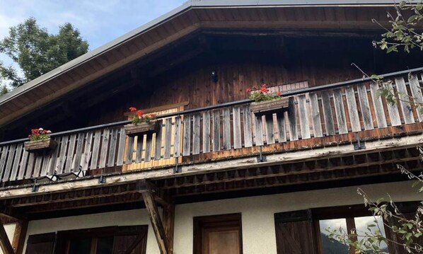 Exterior detail - Very Large Apartment for 9 People in Beaufort (Beaufort)