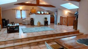 Interior - Very Large Apartment for 9 People in Beaufort (Beaufort)