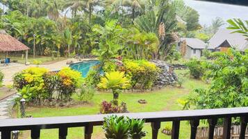 Villa, 2 Bedrooms, Balcony, Garden View | Property grounds