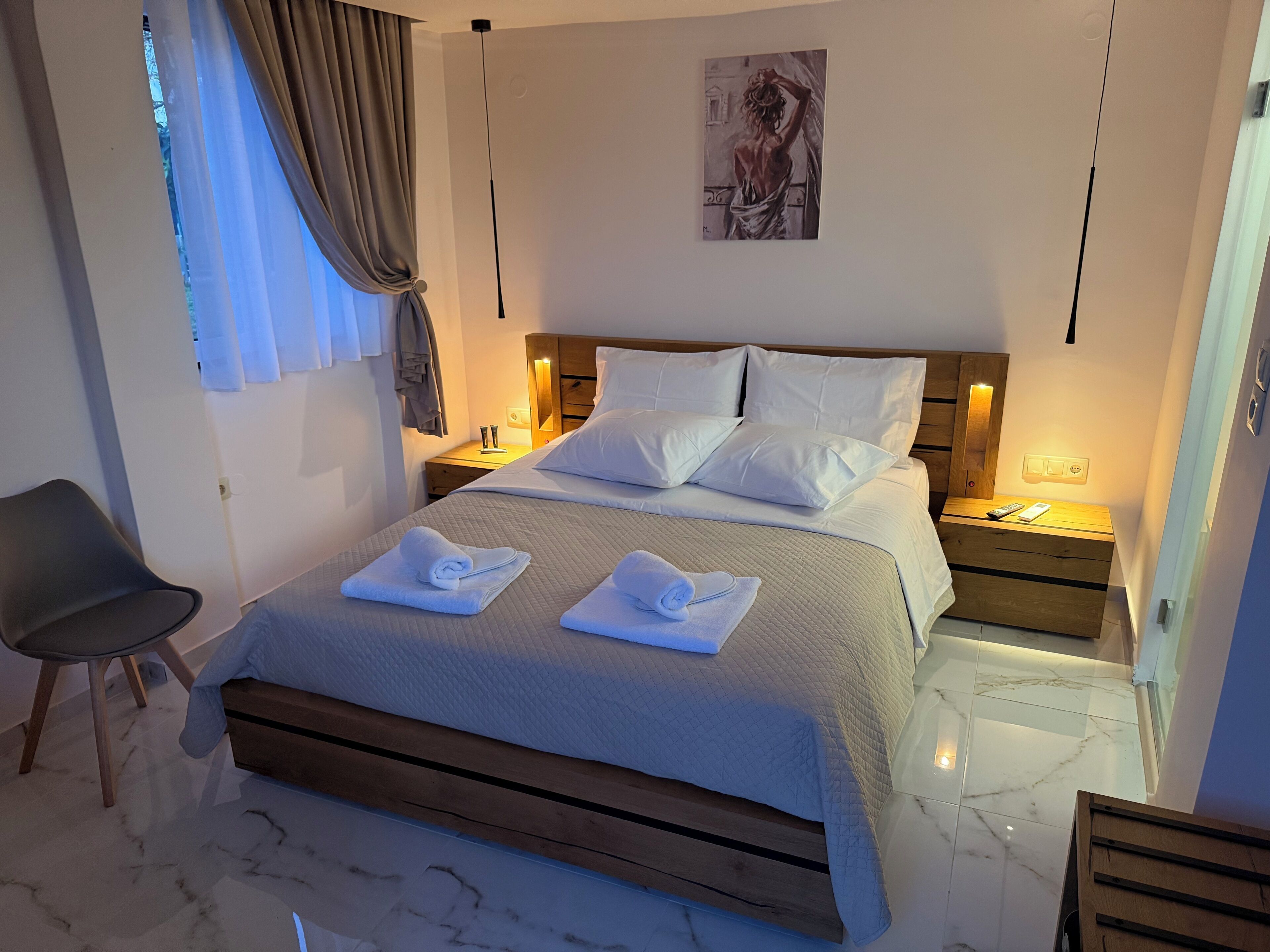 1 soverom, strykejern/-brett og sengetøy