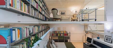 Estúdio | Ferros/tábuas de passar roupa, Wi-Fi de cortesia