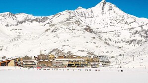 Unclassified image, 2 of 3, button - 2 Rooms for 6 People (Tignes)