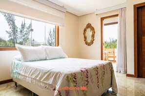 4 bedrooms, WiFi, bed sheets