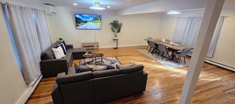 Spacious 4-bedroom 2.5 bath colonial in Hicksville by Seema