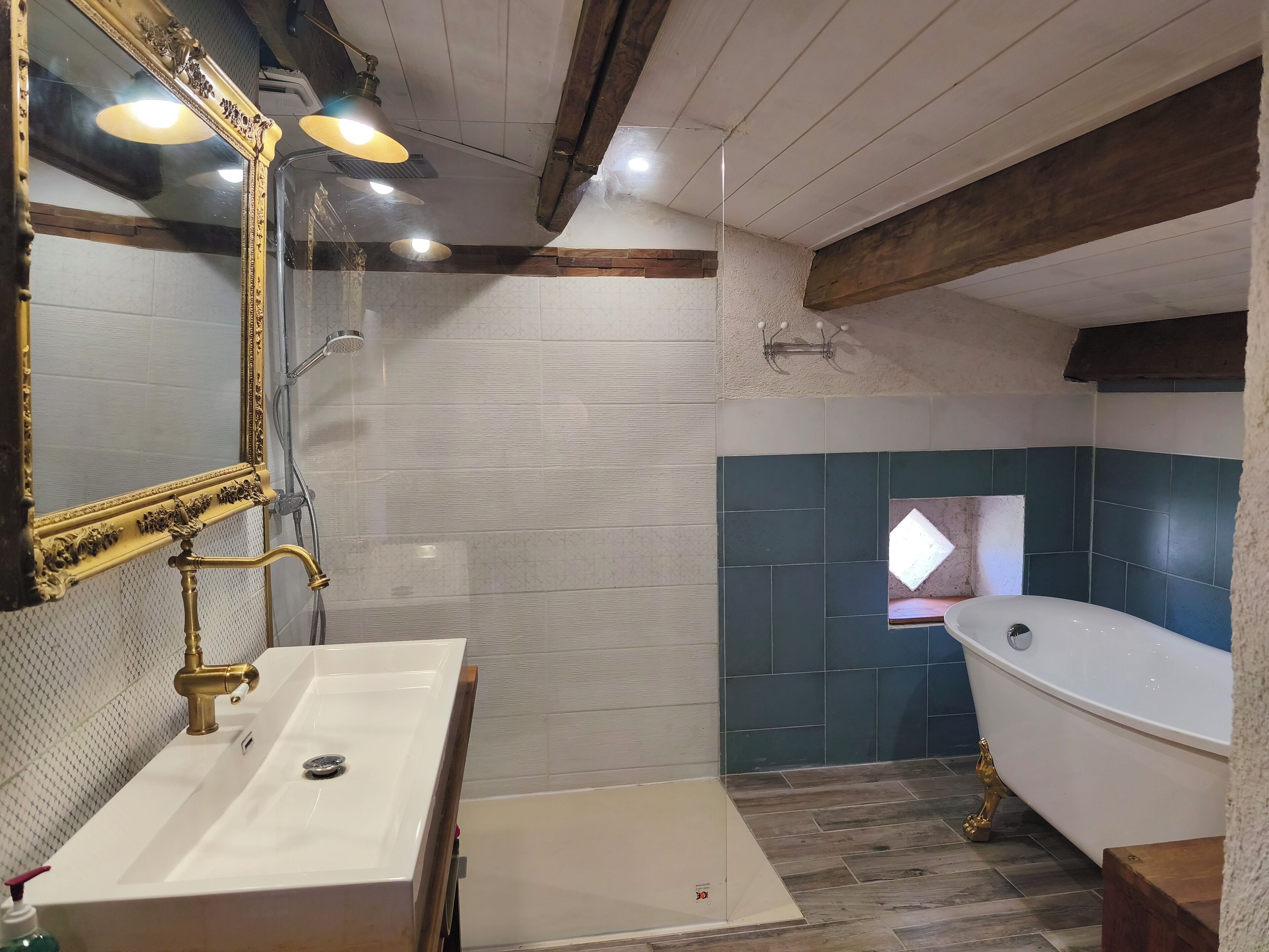 Chambre Confort, vue jardin | Fer et planche à repasser, Wi-Fi gratuit