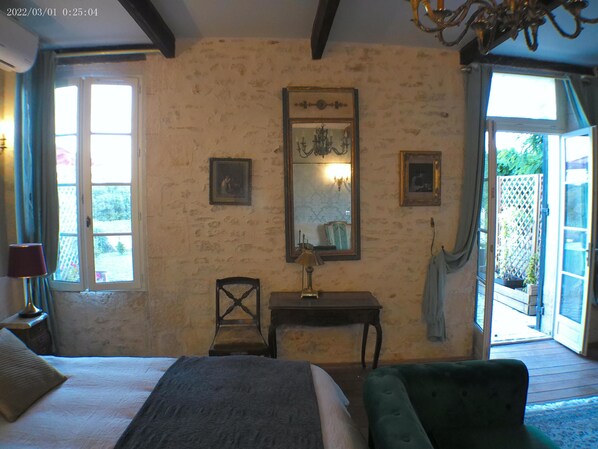 Deluxe Room | Iron/ironing board, free WiFi - Le mas de lombreyra  (Massugas)