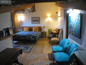 客房, 花园景观 | 熨斗/熨衣板、免费 WiFi