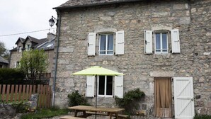 Exterior - Cottage in Bacon With Hiking Trails Nearby (Les Monts-Verts)