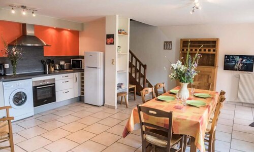 Cottage in Bacon With Hiking Trails Nearby
