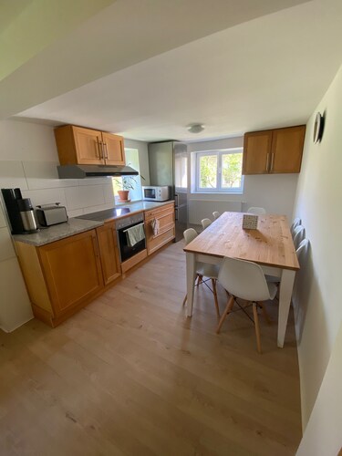 Holiday Home 'Michelles' with Shared Terrace and Wi-Fi