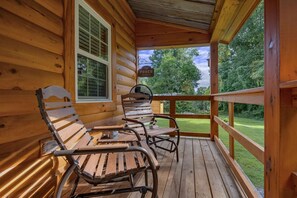 Cabin, 2 Bedrooms | Terrace/patio - The Homestead 2 Bedroom Cabin (Cosby)