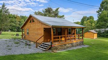 Cabin, 2 Bedrooms | Exterior