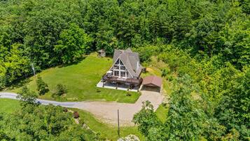 Chalet, 4 Bedrooms | Exterior