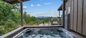 John Wayne View 3 Bedroom Cabin