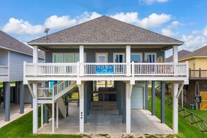 House, 3 Bedrooms | Exterior - Deja Blue 2 3 Bedroom Home (Port Bolivar)