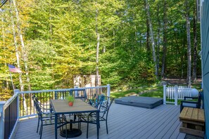 Casa, 3 habitaciones | Restaurante al aire libre