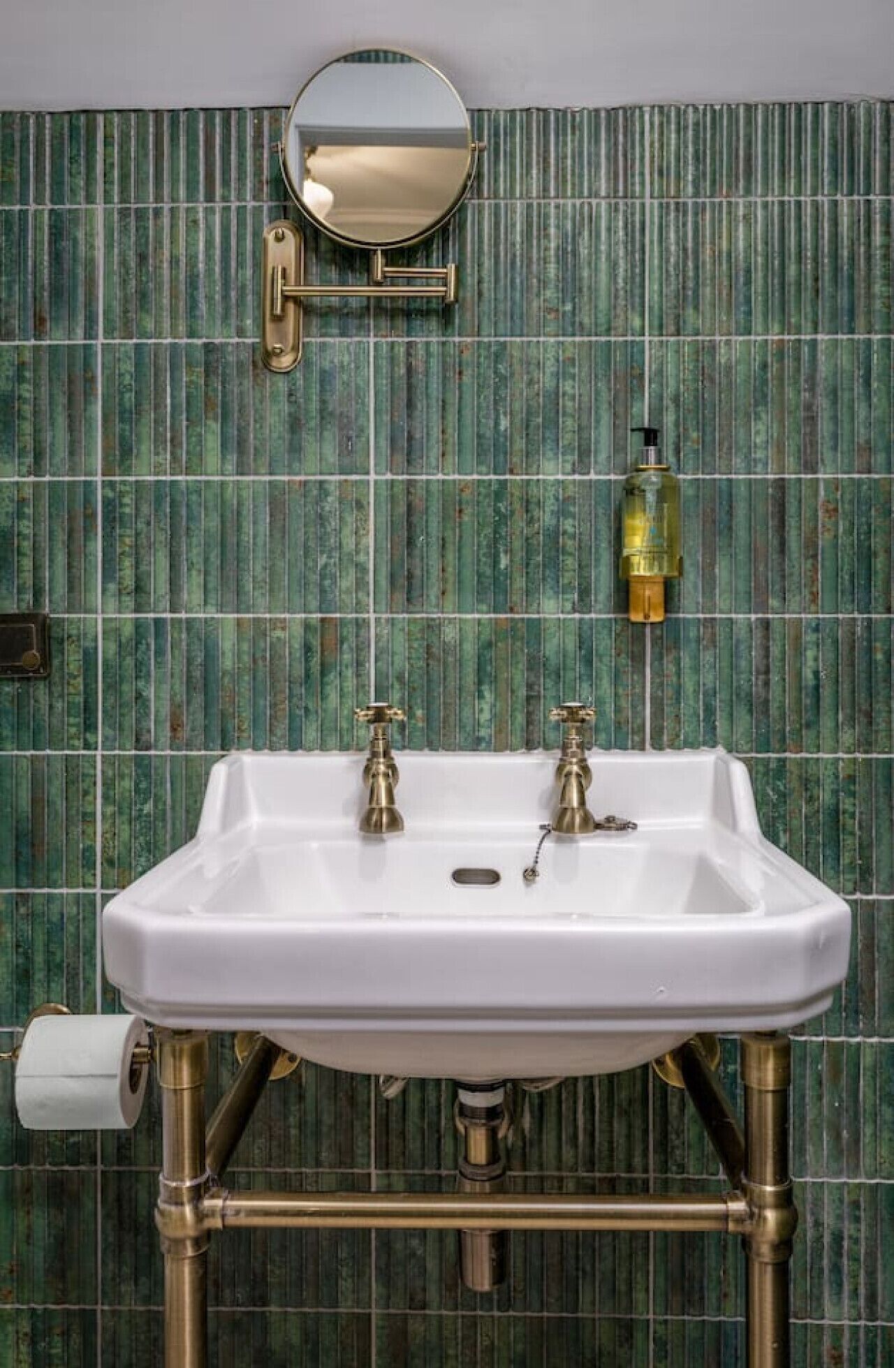 Hair dryer, towels