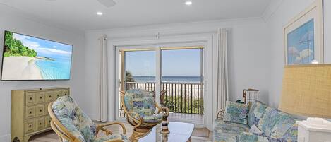 Condo, 2 Bedrooms | Living area | Smart TV