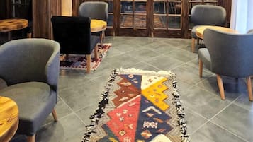 Sala de estar en el lobby