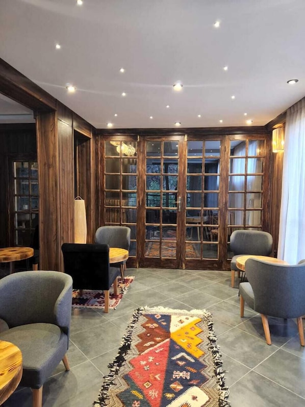 Sala de estar en el lobby