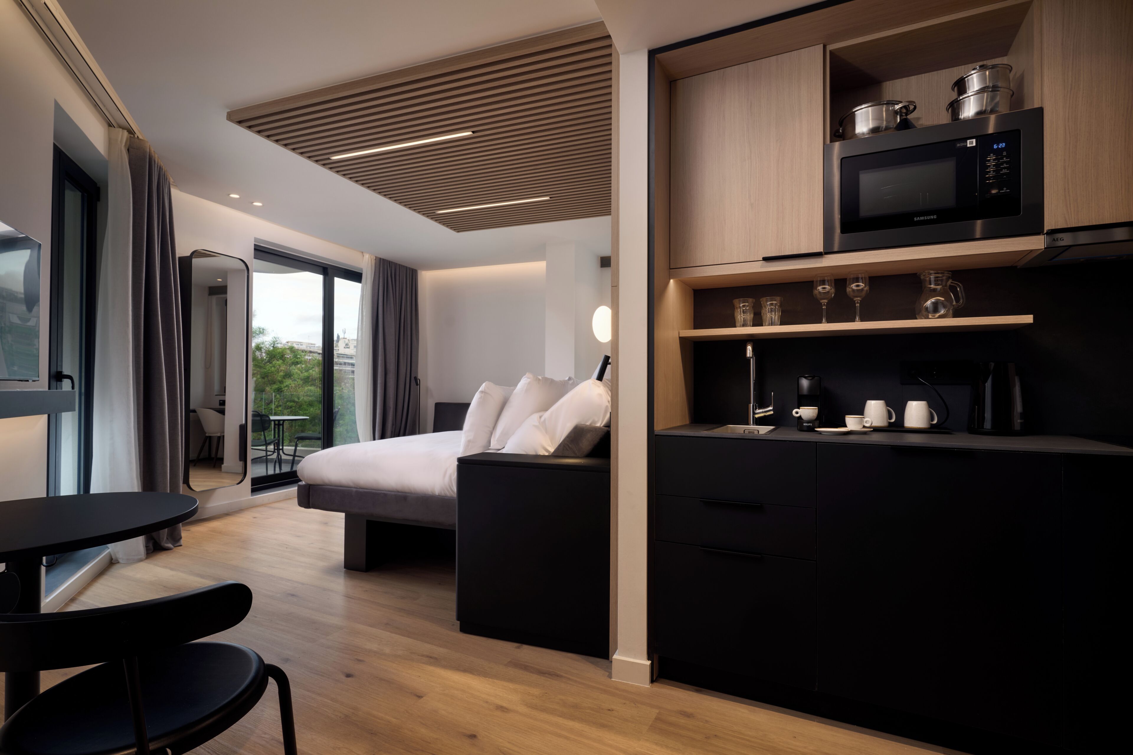 Superior Room, Balcony | Private kitchen