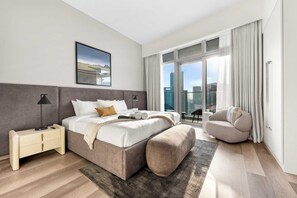 3 chambres, fer et planche à repasser, Wi-Fi, draps fournis